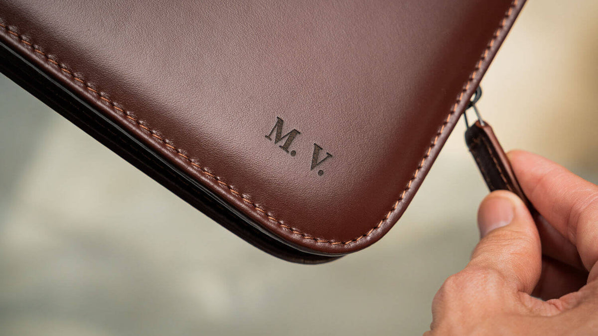 personalized leather gifts