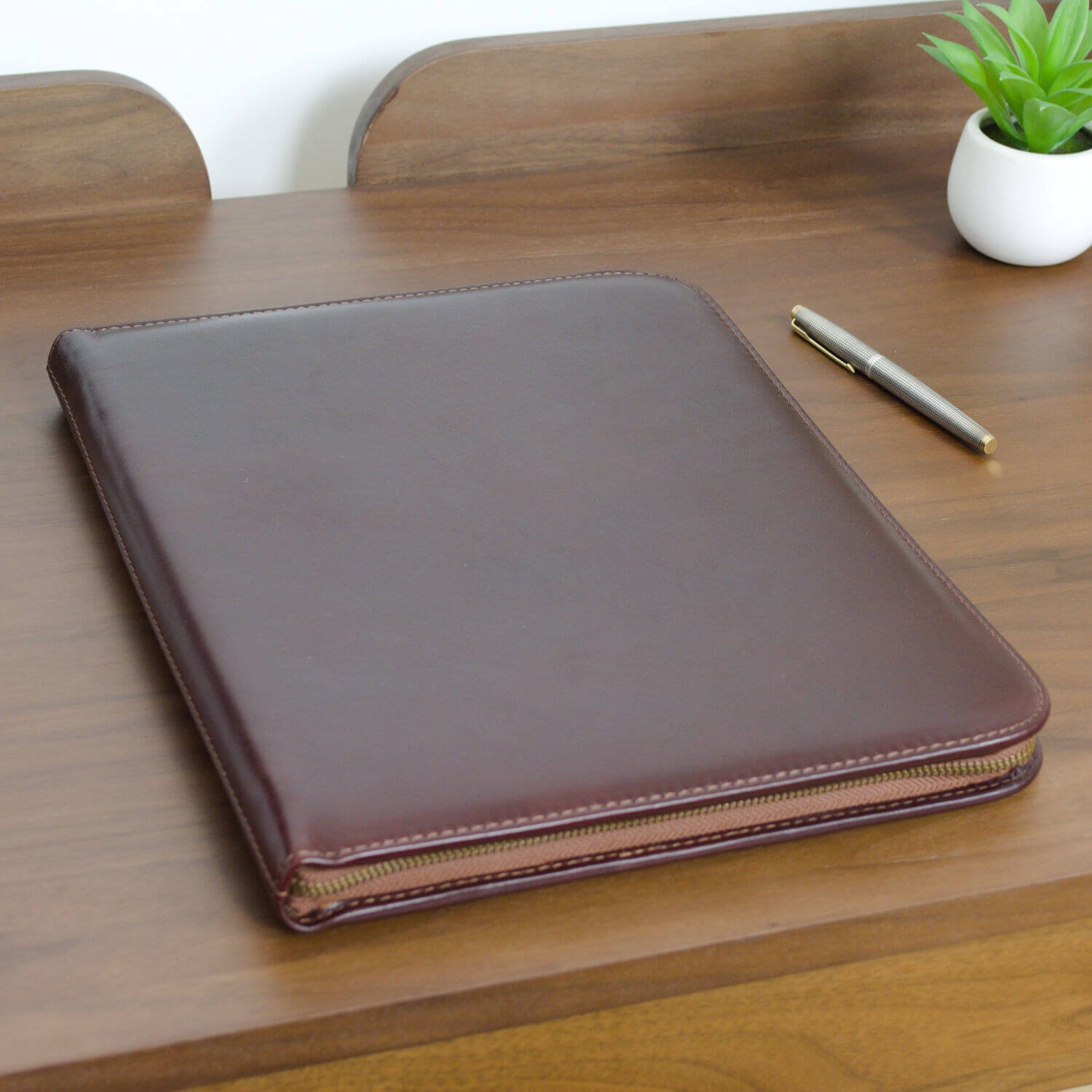 Leather Portfolio with zipper