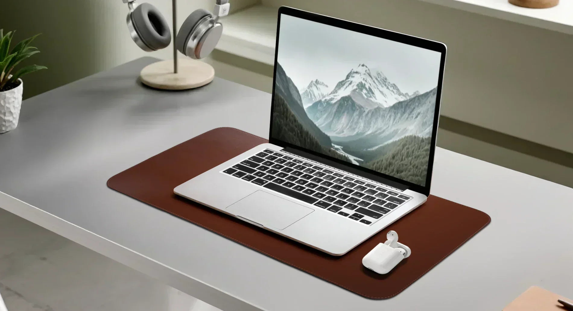 How a Leather Desk Pad Can Elevate Your Workspace & Productivity